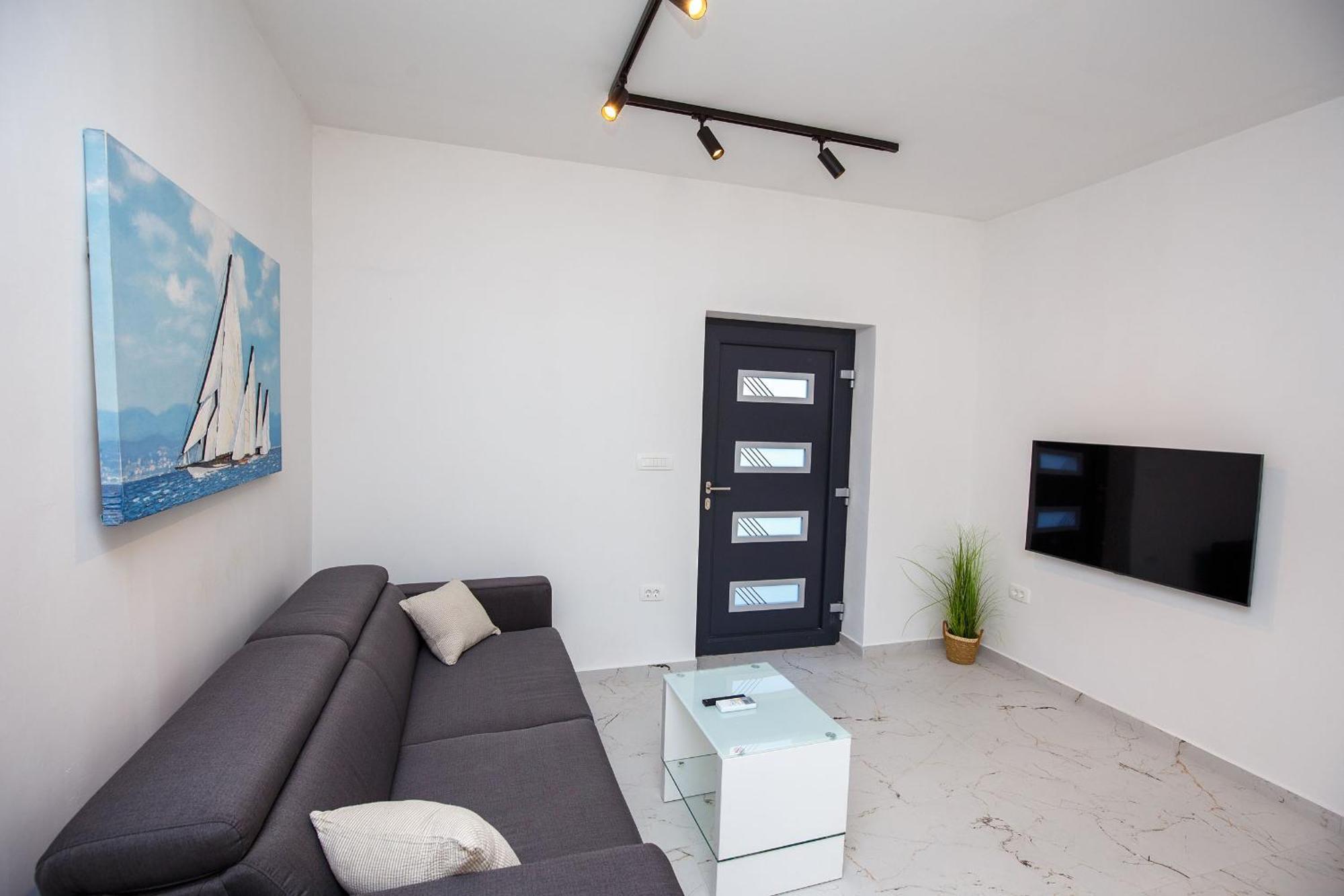 Two-Bedroom Apartment,1553473156:JPEG