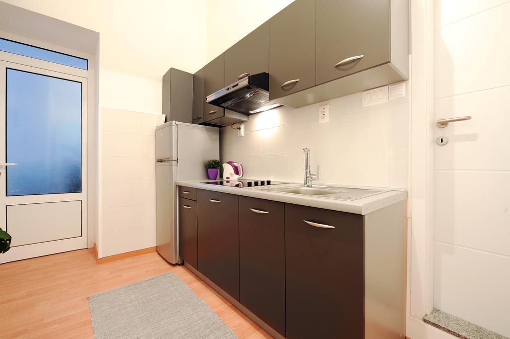 Studio Apartment,257517593:JPEG