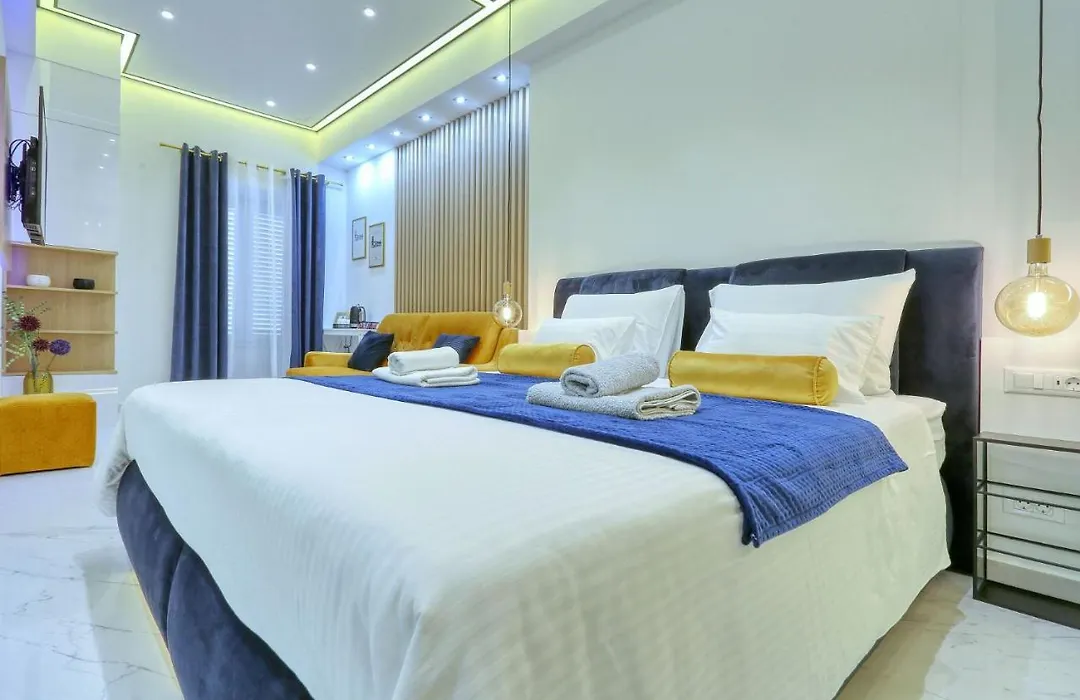 Rino Luxury Room-1