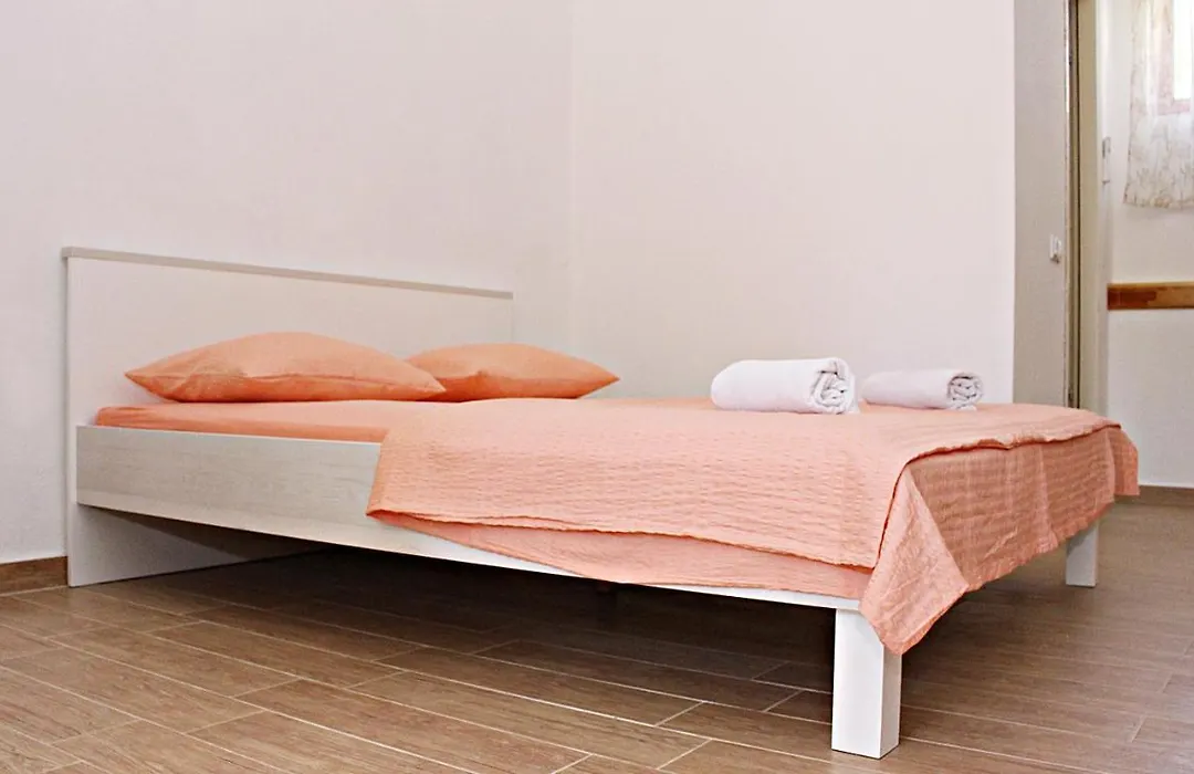 Studio Apartman Zara-1
