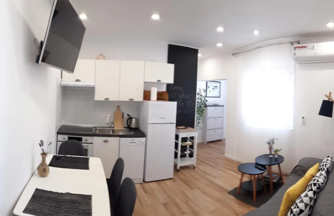 Lili Apartment In Zadar Pet Friendly, Free Parking-1
