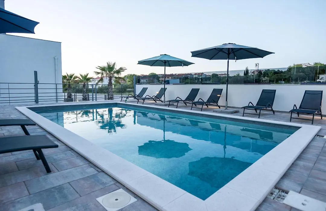 Luxury Apartments Golden Dreams-1
