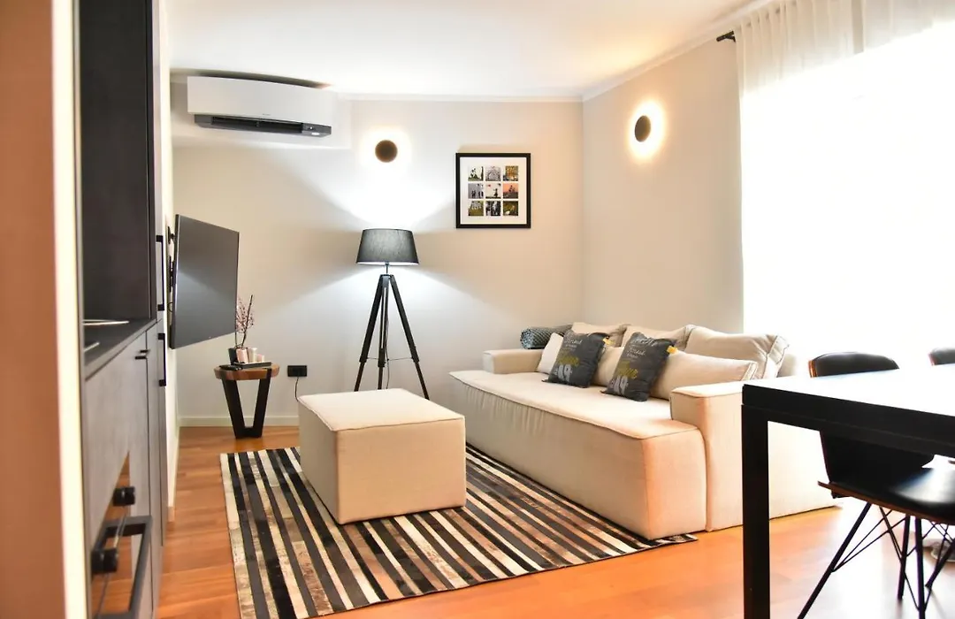 Lux Luna Apartments & Rooms Old Town-1