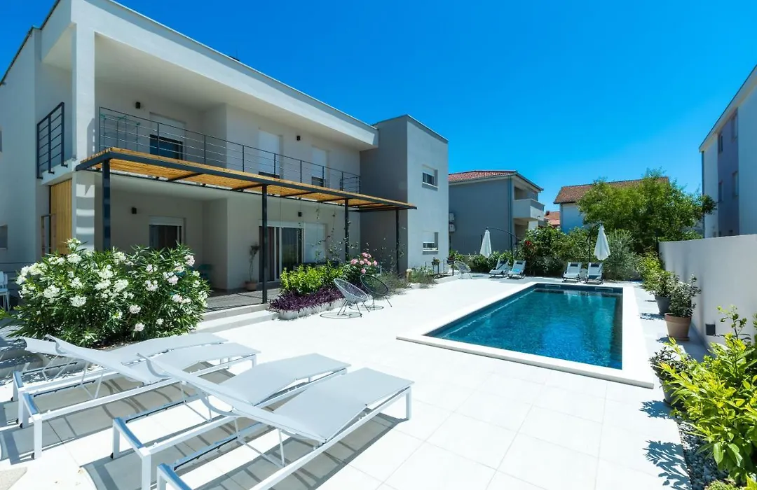 Home Sweet Apartments-1