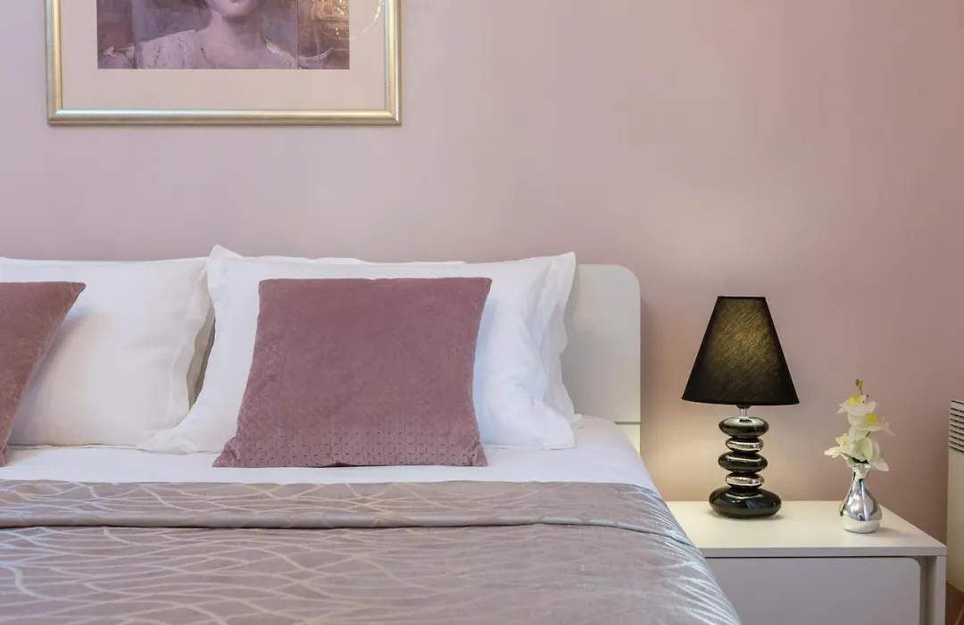 Exclusive Center Apartments-1