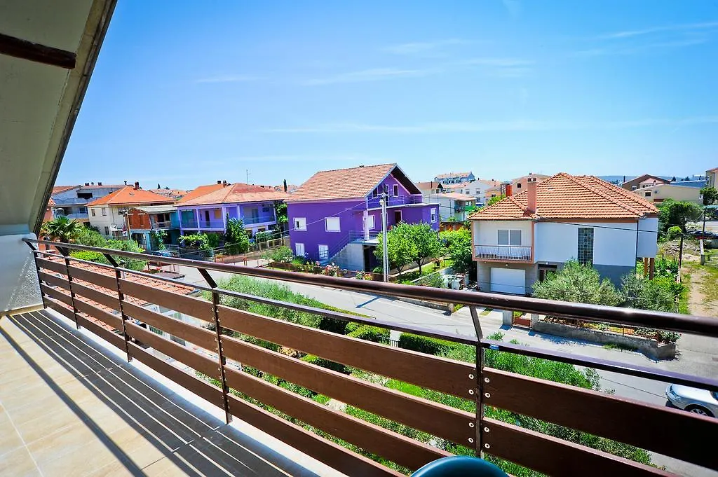Apartmani Roko-1