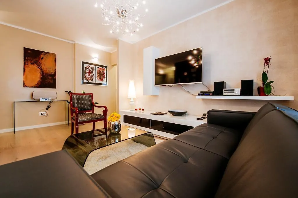 Suites One-1