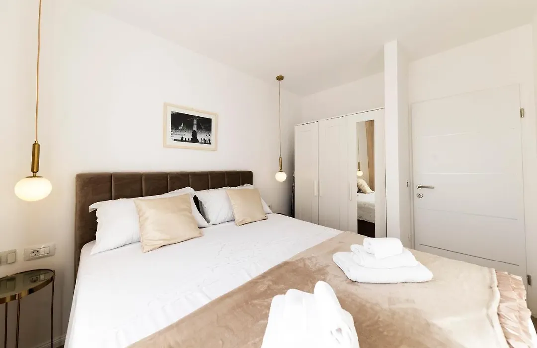 Apartment Borik-1