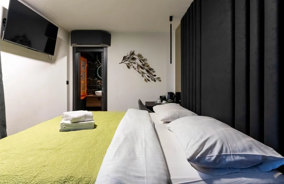 City Premium Rooms Old Town-1