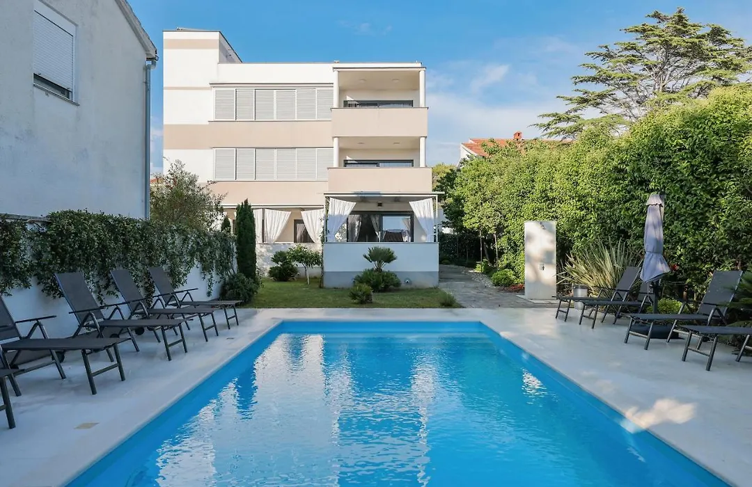 Apartmani Mato 1-1