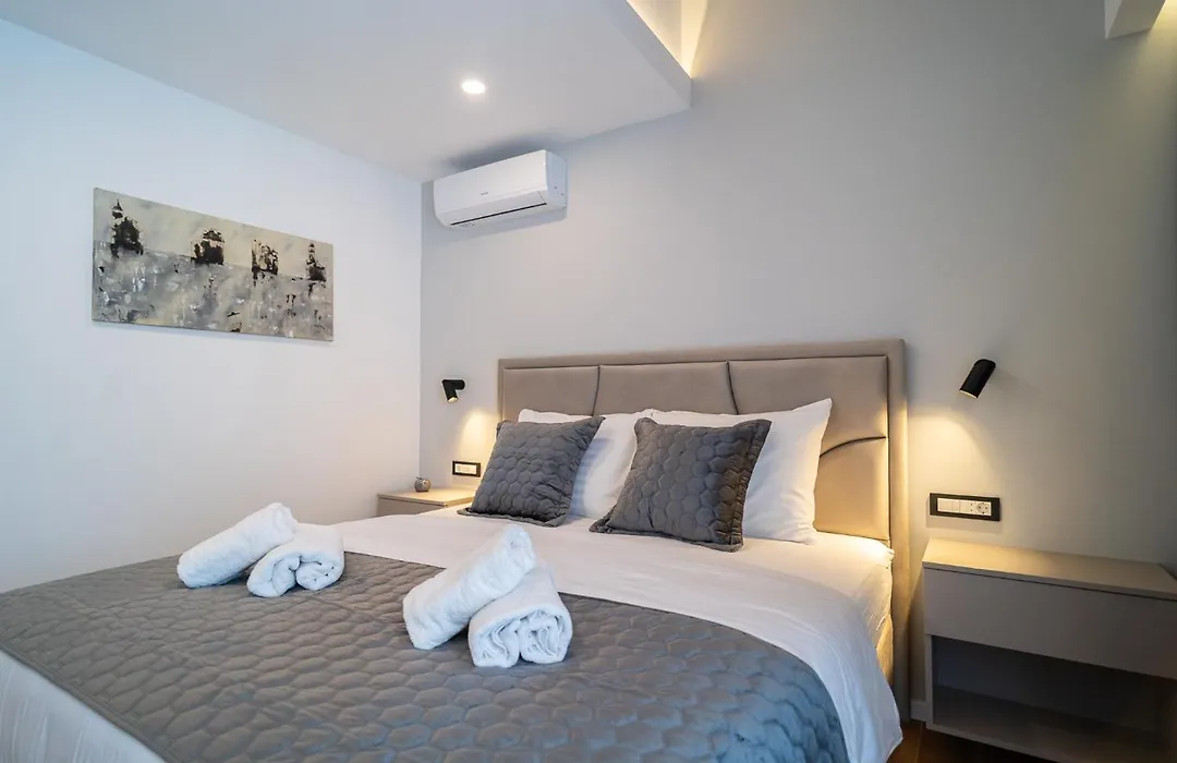 Seafront Sunset Studio&Rooms-1