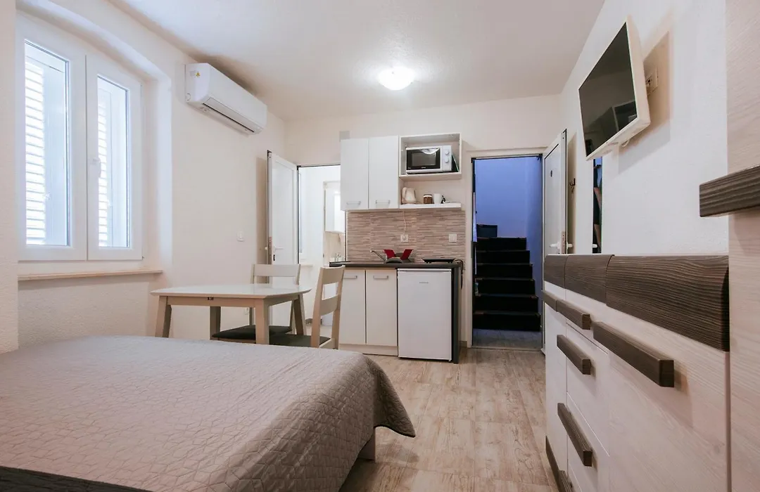 Ema House-1