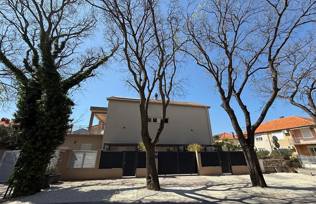 Sara Residence-1
