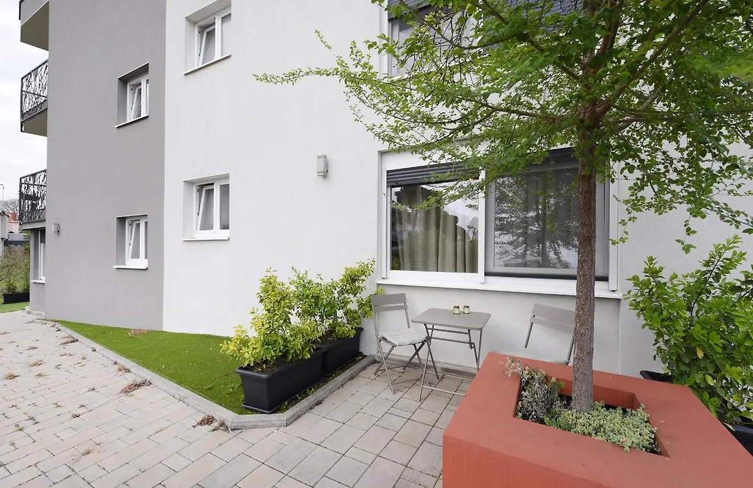 Feel Good Apartment & Studio-1