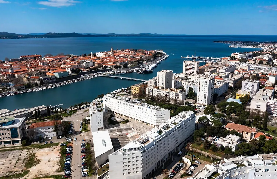 Destino City Apartments By Belmont Realty-1