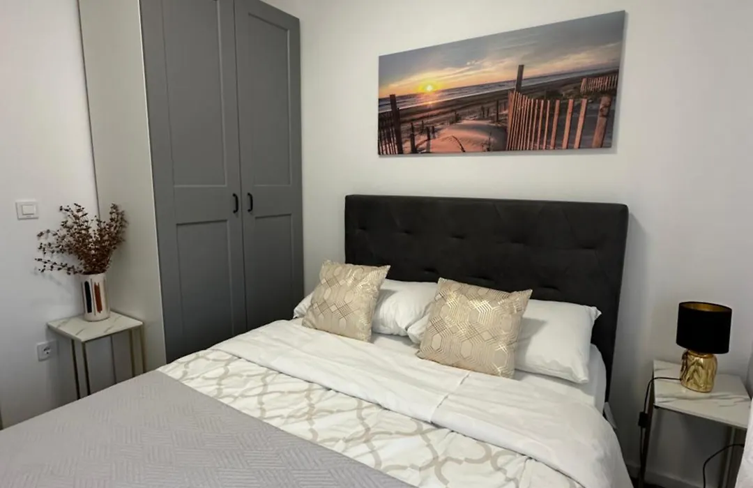 Apartments Ivano & Leo Zadar - Private Parking-1