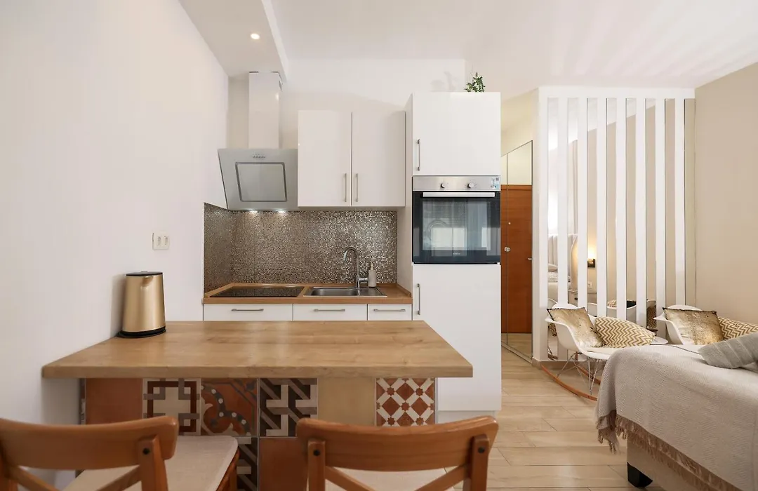 A'Marie Apartments Self Check-In-1
