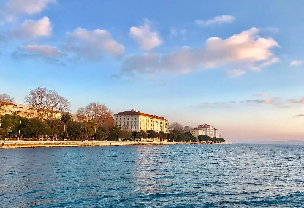 Lux Zadar No.6-1