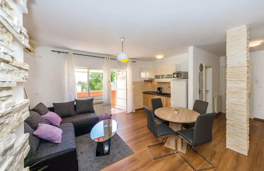 Apartment Simoni Zd-1