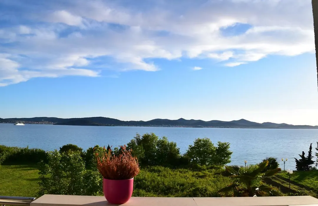 Seaview Holiday House Mali Rog-1