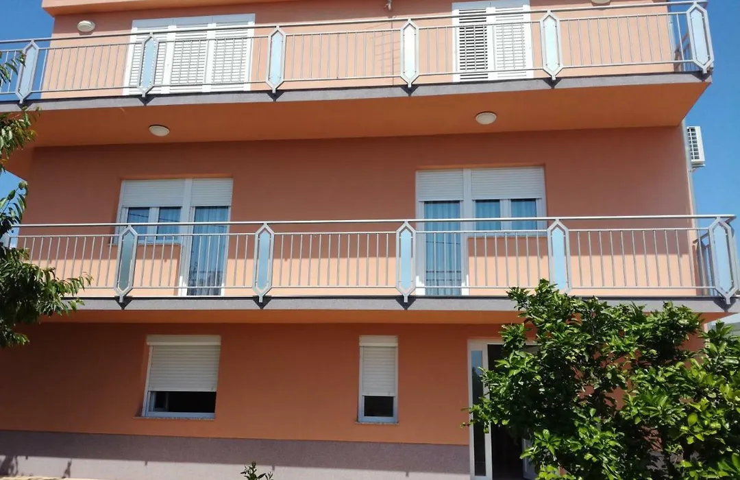 Apartman Lucija-1