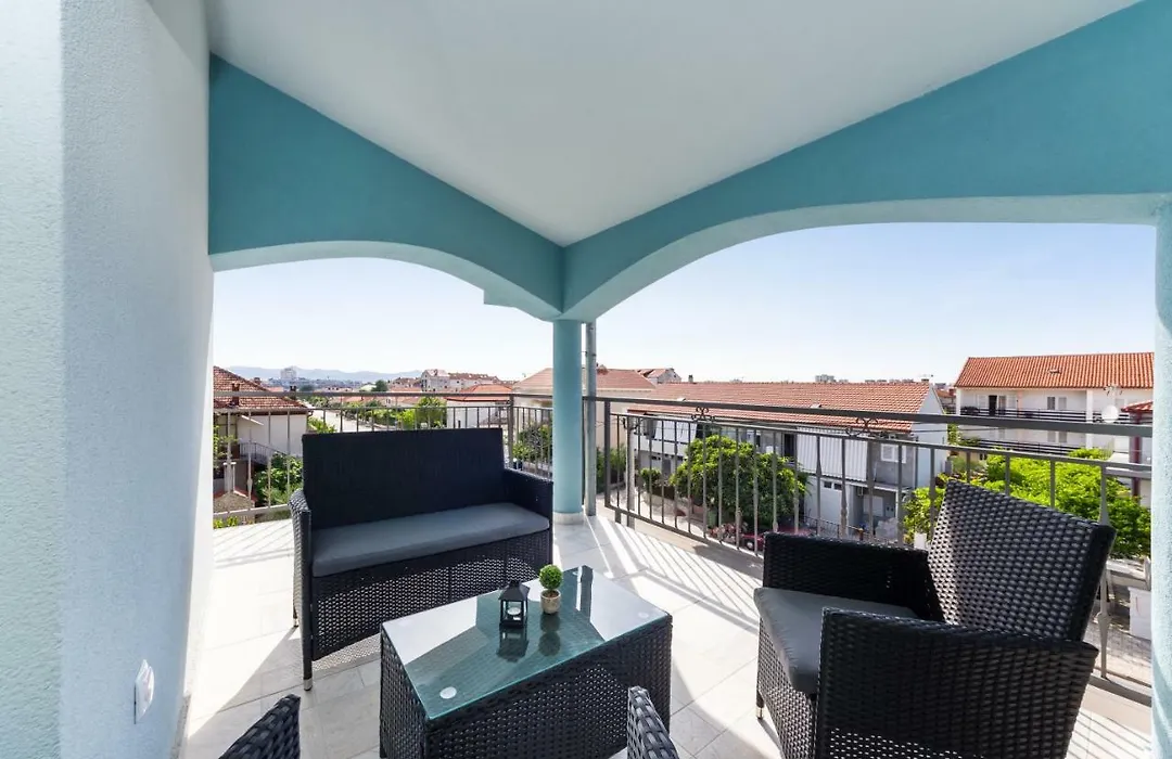 Apartments Maras-1
