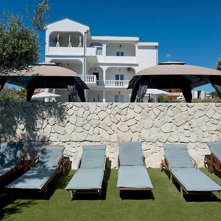 Villa Natura With Private Pool-3