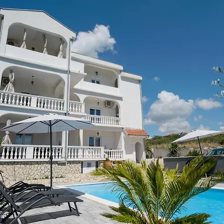Villa Natura With Private Pool-2