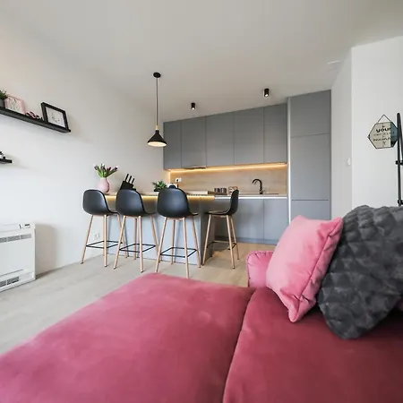 Allegro Exclusive Suite 2 With Private Parking And Balcony-3