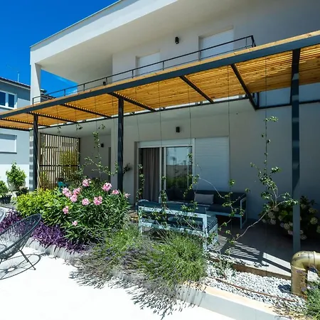 Home Sweet Apartments-2