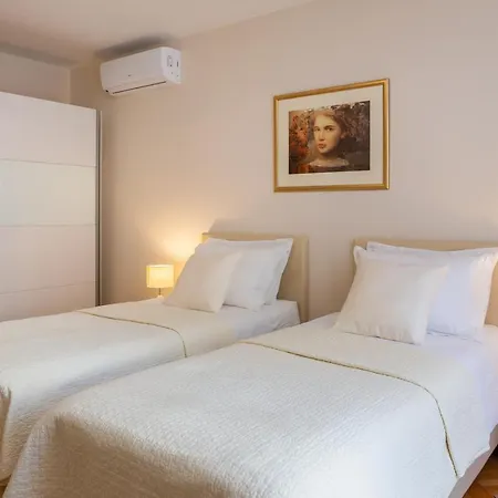 Exclusive Center Apartments-3