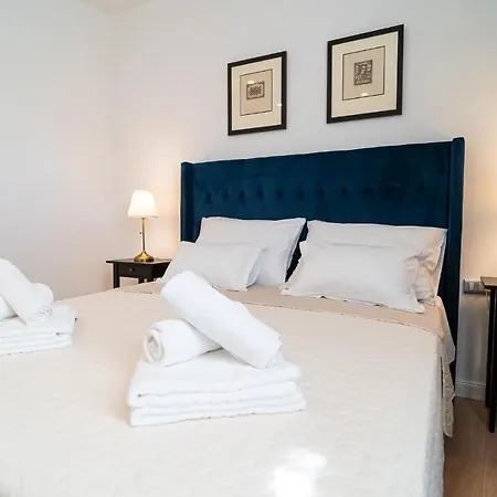Art Apartments-3