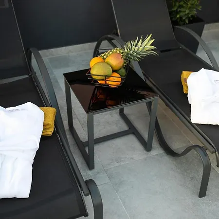 Apartment 88 - Rooftop Jacuzzi & Terrace-2