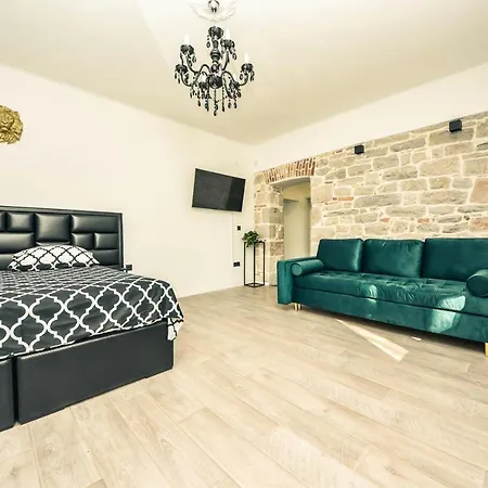 Luxury Heritage Apartment Zara Antica-2