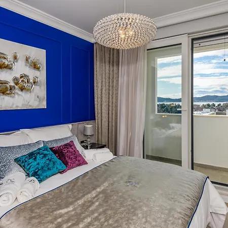 Divine Luxury Apartment Blue-3