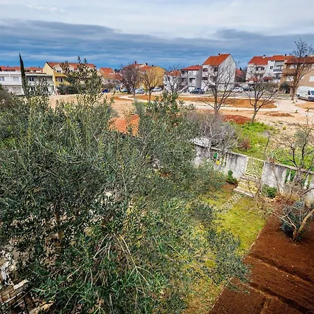 Comfort Apartments In Peaceful Area Zadar - With Garden-3