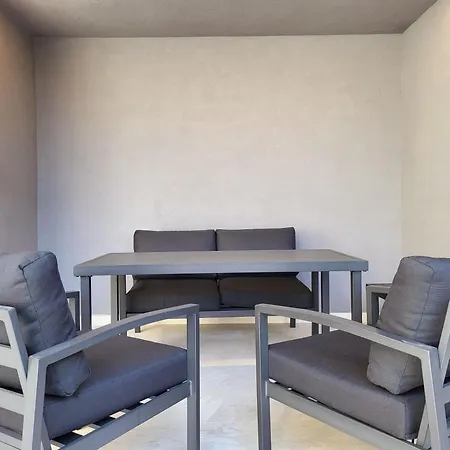 Firefly Luxury Apartment With Private Whirlpool-2