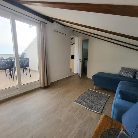 Rustic House Diklo 20M From The Sea-3