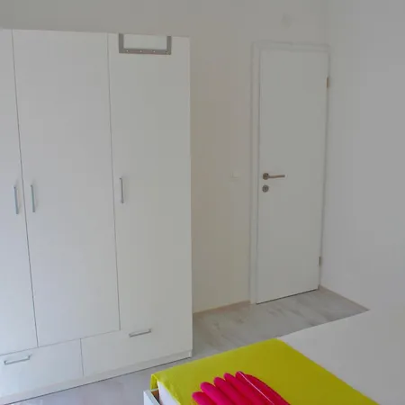Rooms & Apartments Ana 2-2