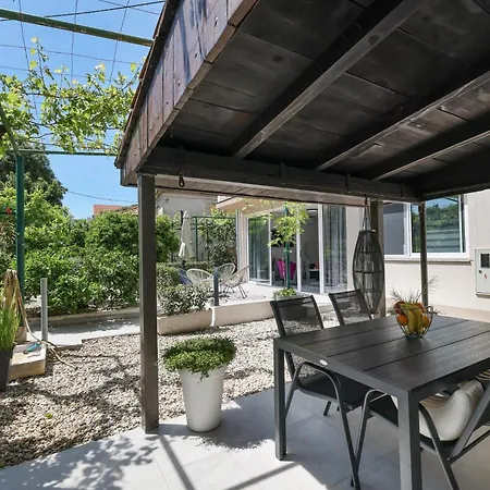 Studio Apartman Natale-2