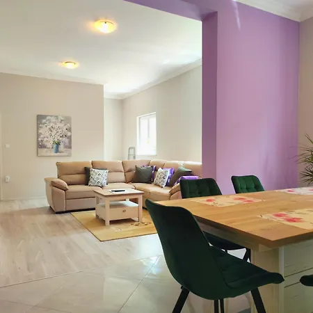 Gabi Apartment - Private Parking-3