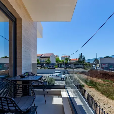 Casa Mia Apartments With Parking-2