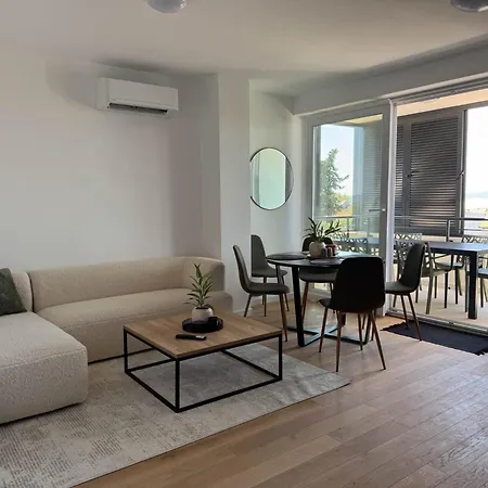 3 Bedroom Apartment La Casa Marcina-2