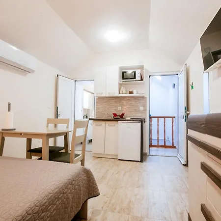 Ema House-2