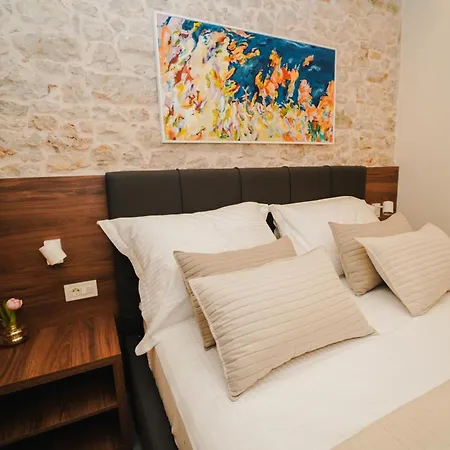 City Harbour Deluxe Suites-3