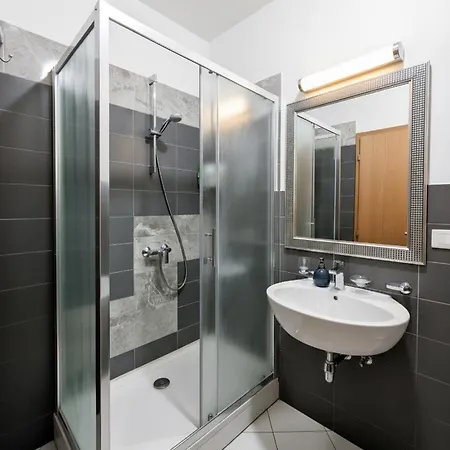 The Lavender Premium Apartment-3