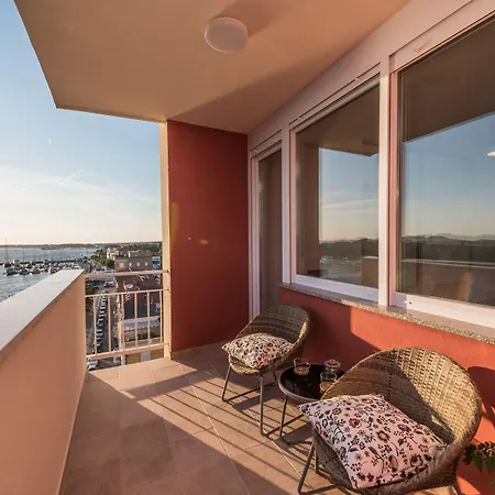 Amazing View Apartment-2