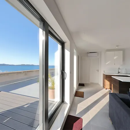 Stunning Sea View Apartment-2