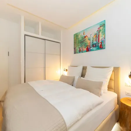 Destino City Apartments By Belmont Realty-2
