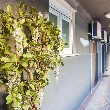Sweet Dreams Apartments-2